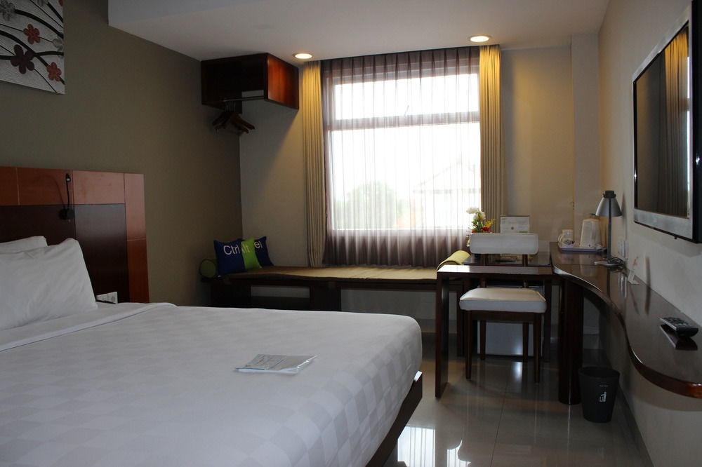 Primebiz Hotel Kuta Kuta  Exterior photo